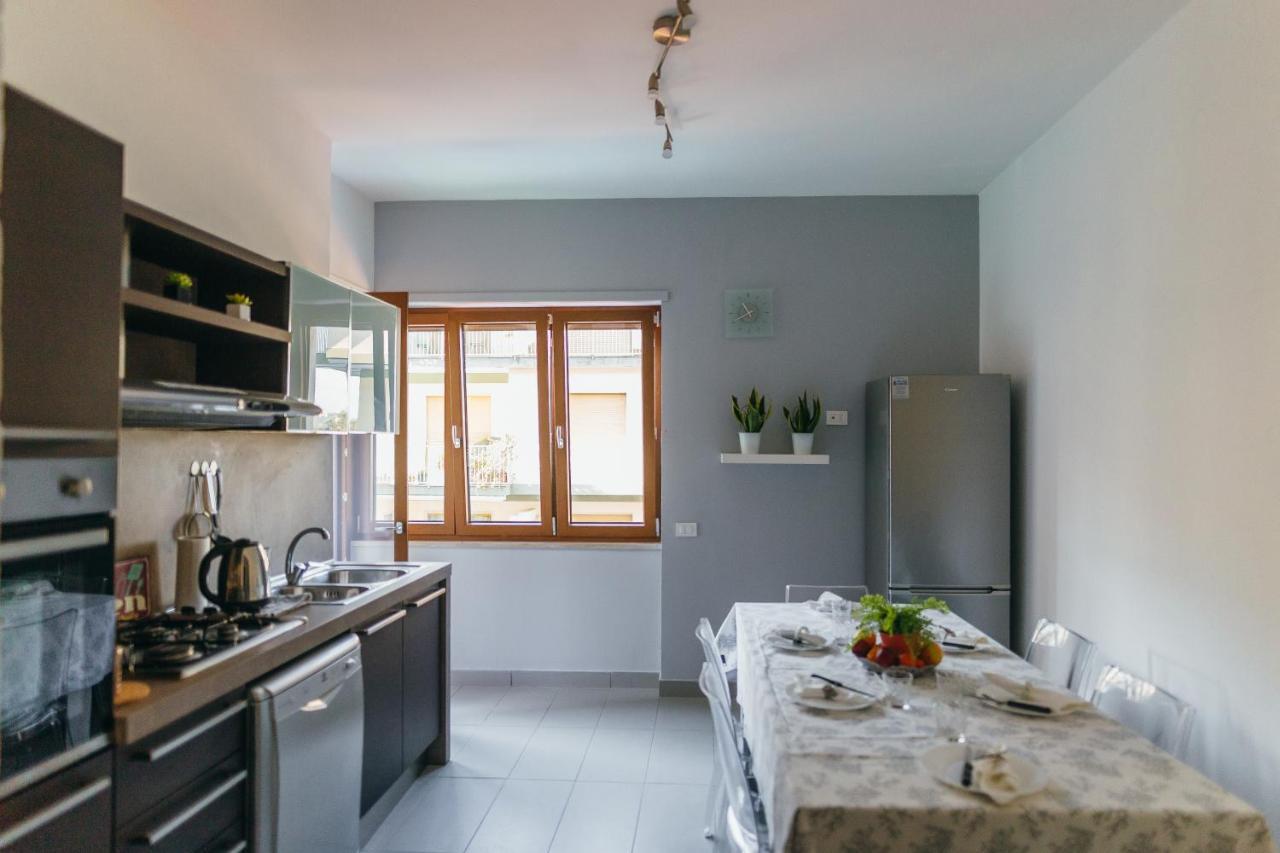 Sorrento City Apartment Bagian luar foto